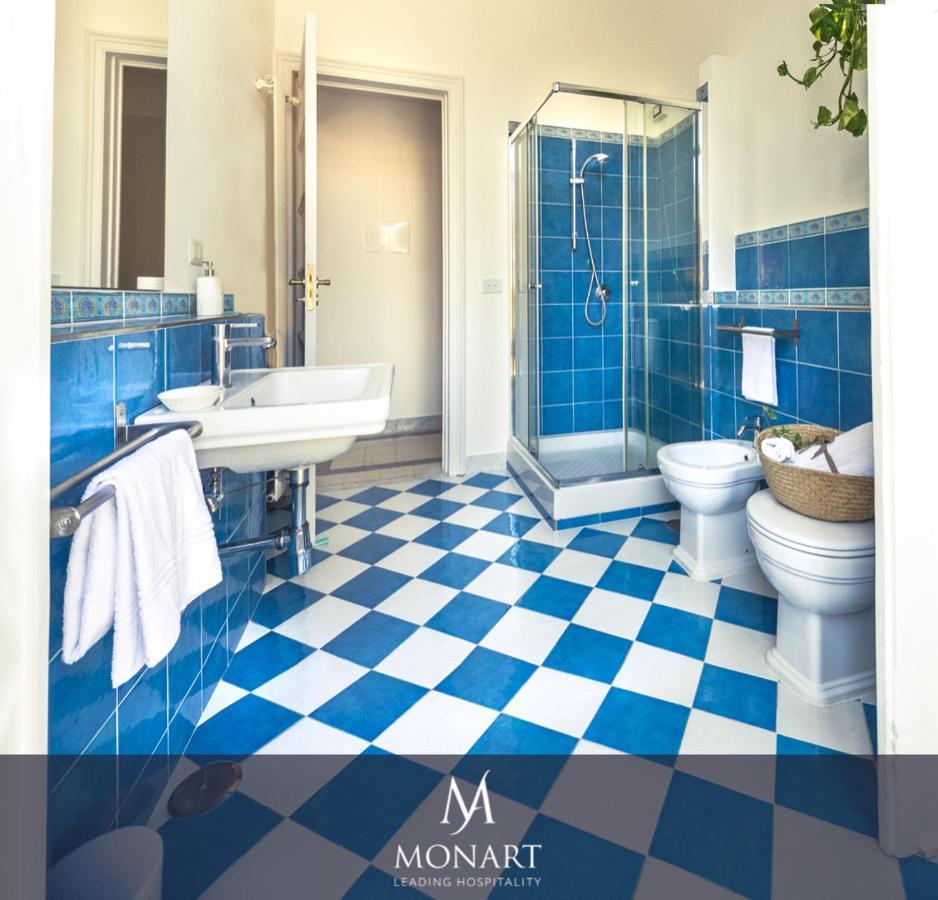 Monart Hospitality Cavour Bed & Breakfast Naples Exterior photo